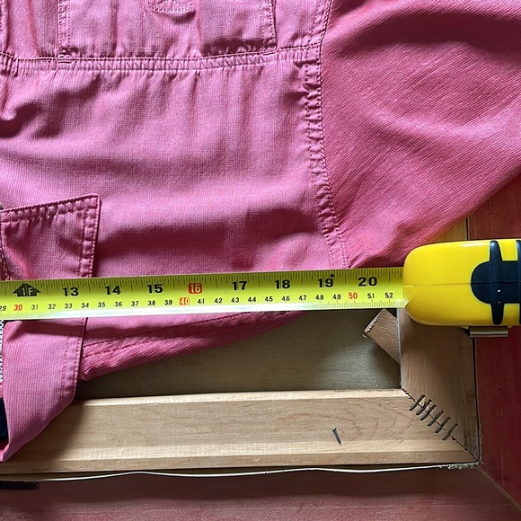 G.H. Bass & Co. Casual Button Down Shirt - Color: Salmon, Size: L - Picture 7 of 8